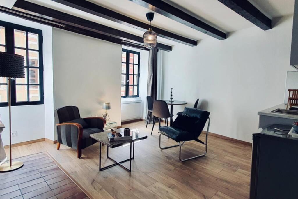 Le Carnot 2 Etoiles Hypercentre Vieille Ville Annecy Eksteriør bilde